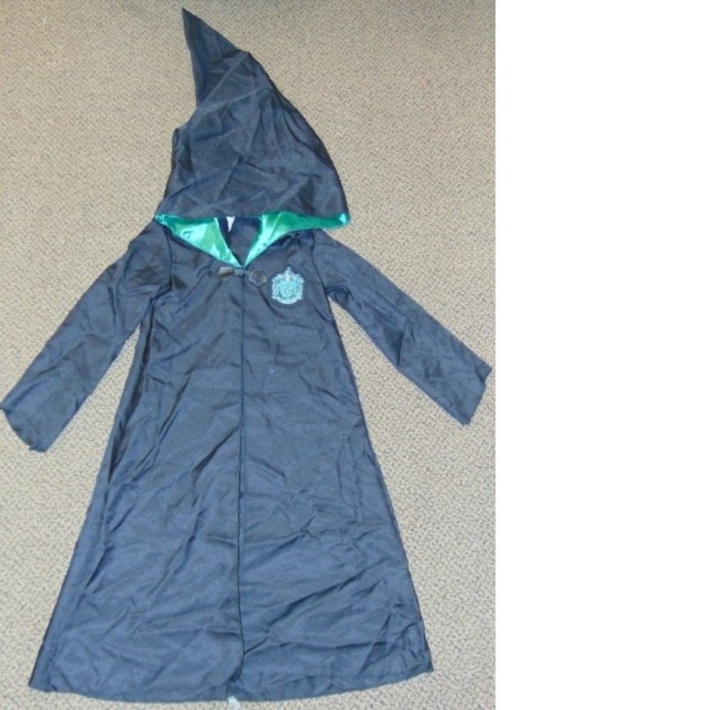 Harry Potter Slytherin Robe & Scarf Halloween Costume 4/6 Black Green Hooded - Picture 4 of 9